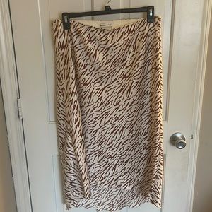 Abercrombie high-low midi skirt. XL